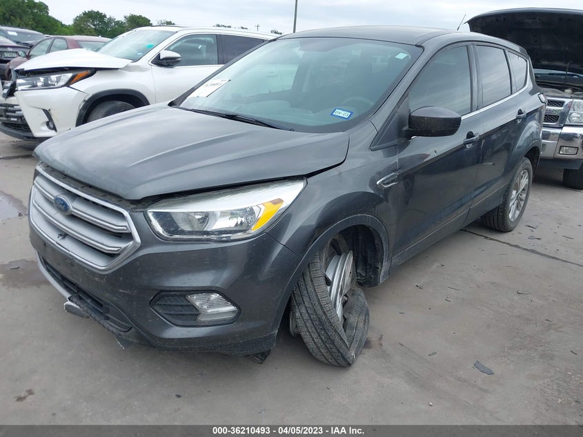 VIN 1FMCU0GD2HUD19622 2017 FORD ESCAPE SE