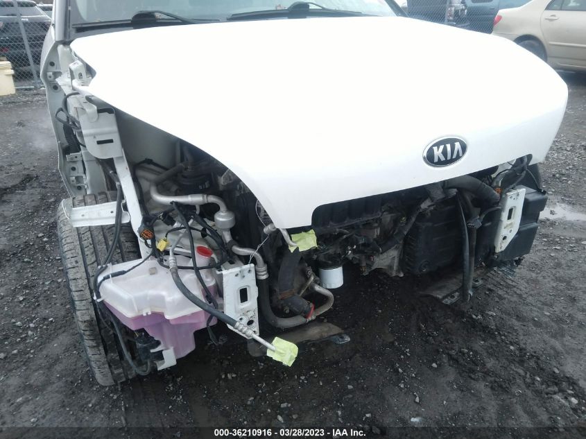 2013 KIA SOUL + - KNDJT2A60D7765765