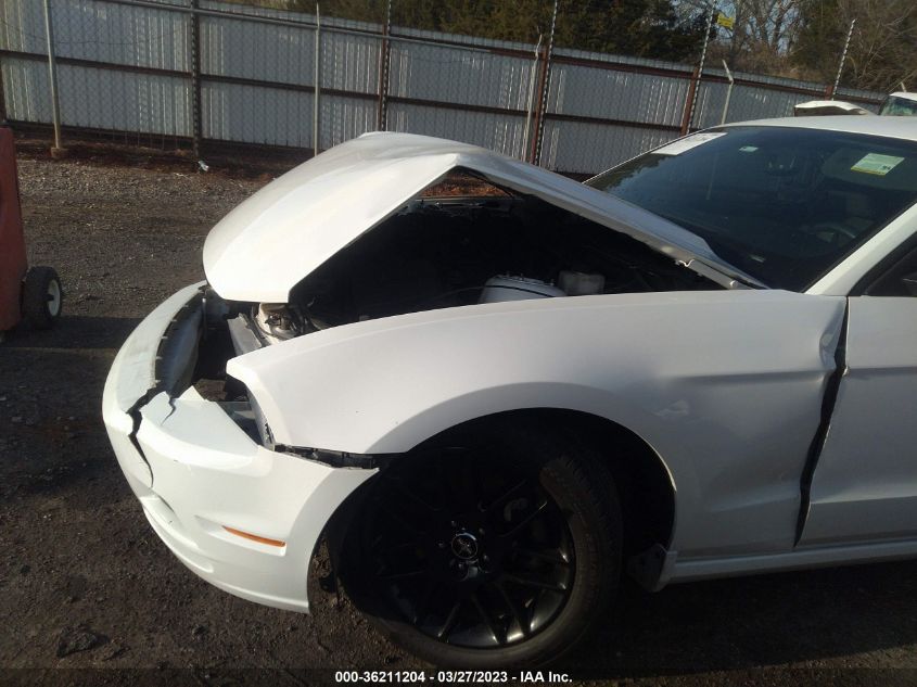 2014 FORD MUSTANG V6 - 1ZVBP8AM8E5284747