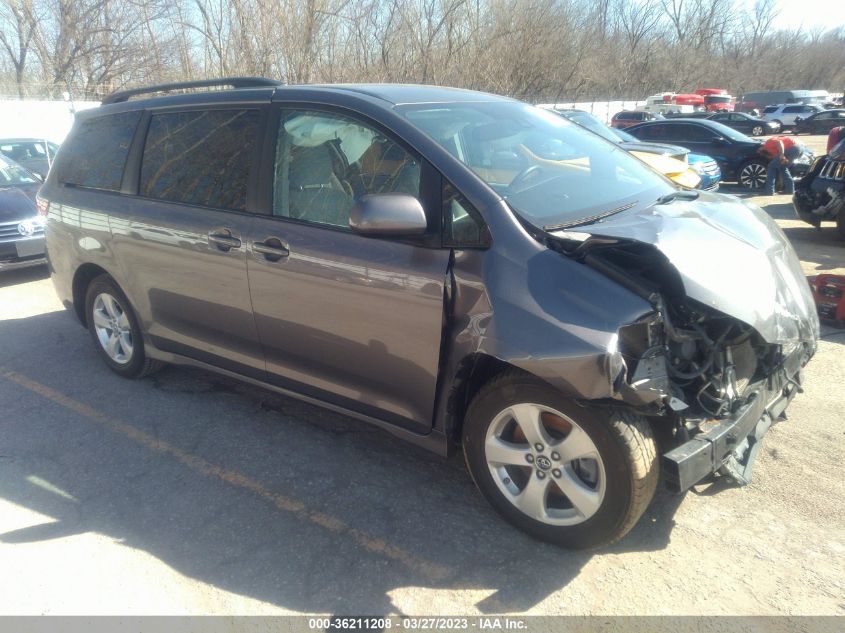 2018 TOYOTA SIENNA LE - 5TDKZ3DCXJS919474