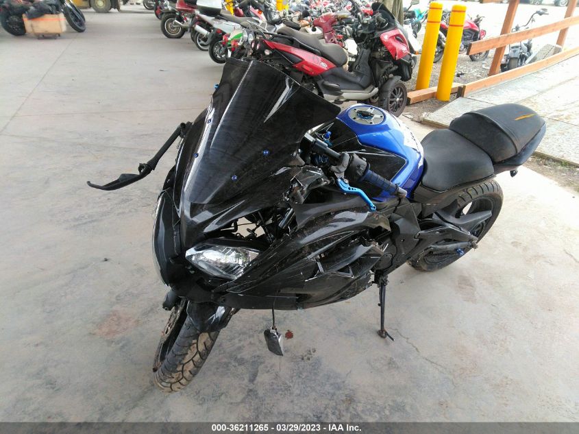 2013 KAWASAKI EX650 F - JKAEXEF18DDA03240