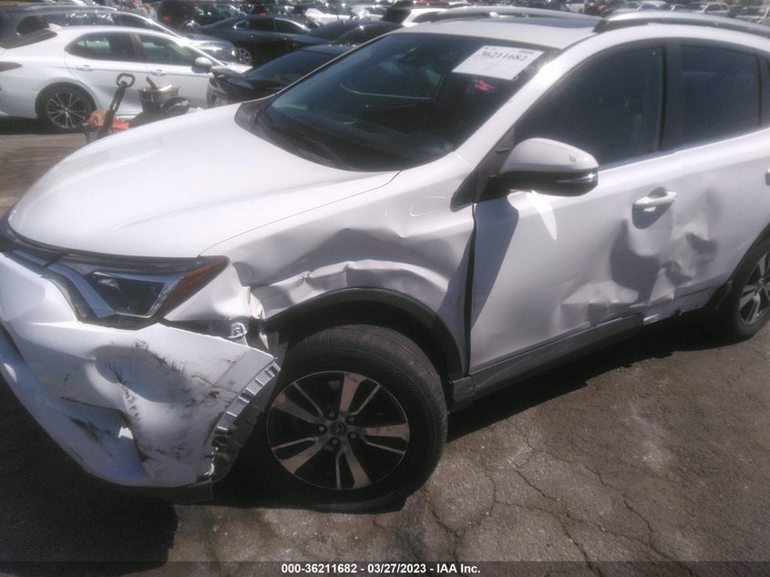 VIN JTMRFREV8JD233116 2018 TOYOTA RAV4 XLE/ADVENTURE