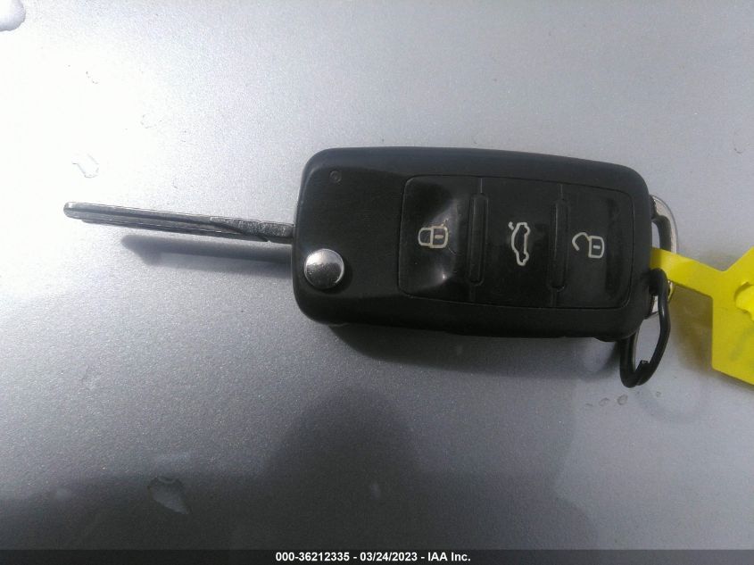 2013 VOLKSWAGEN EOS SPORT - WVWBW8AH2DV008314