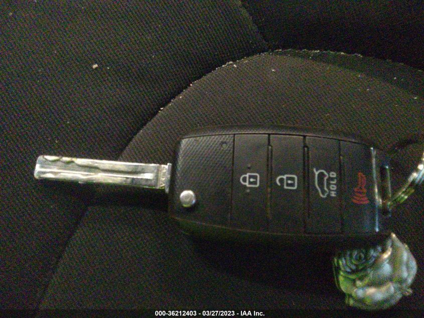 2016 KIA SOUL BASE - KNDJN2A27G7855023