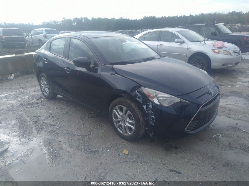 VIN 3MYDLBYV1JY308596 2018 TOYOTA YARIS IA