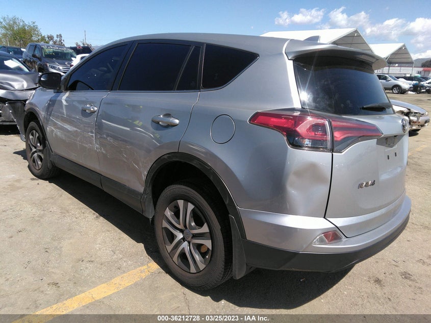 VIN JTMZFREV3JJ172940 2018 TOYOTA RAV4 LE