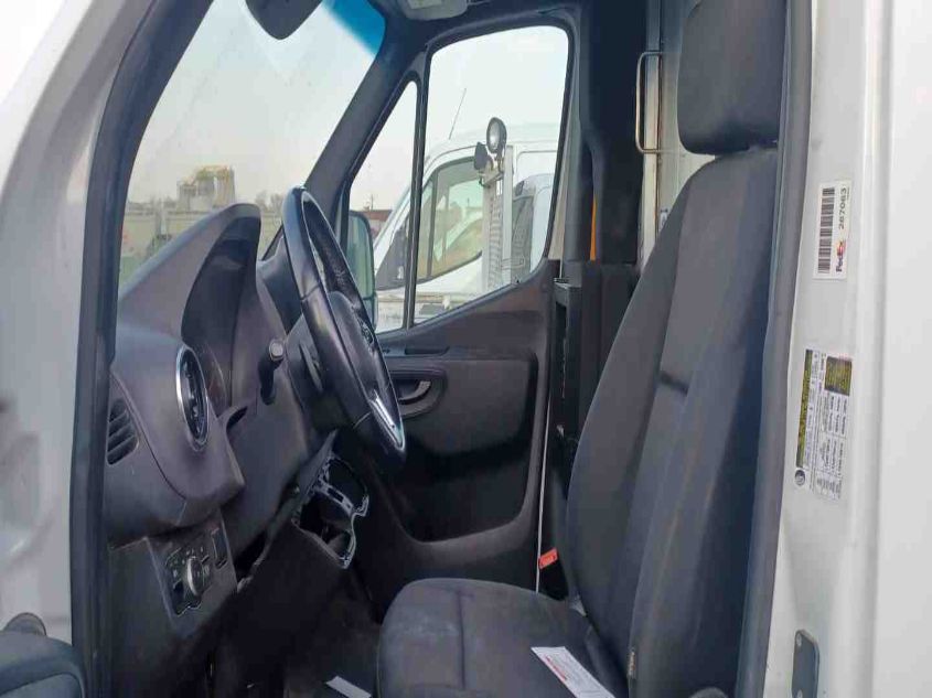 2019 MERCEDES-BENZ SPRINTER CARGO VAN - WD3PF1CD4KP154149