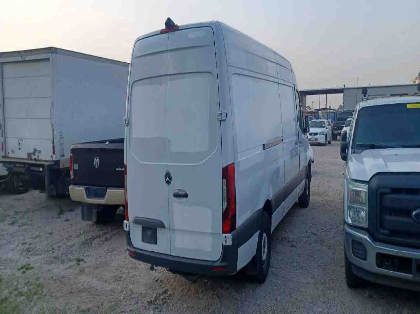2019 MERCEDES-BENZ SPRINTER CARGO VAN - WD3PF1CD4KP154149
