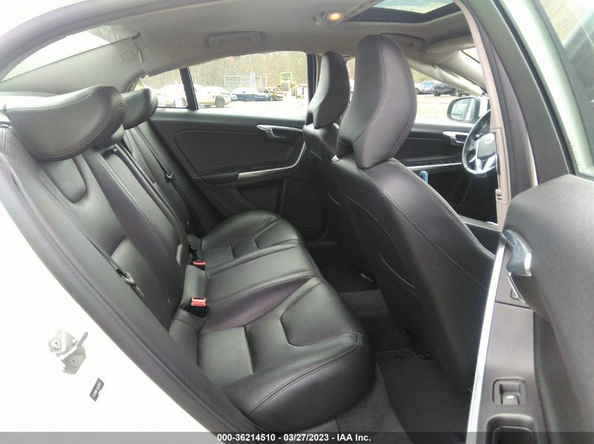2017 VOLVO S60 DYNAMIC - YV126MFL1H2421767
