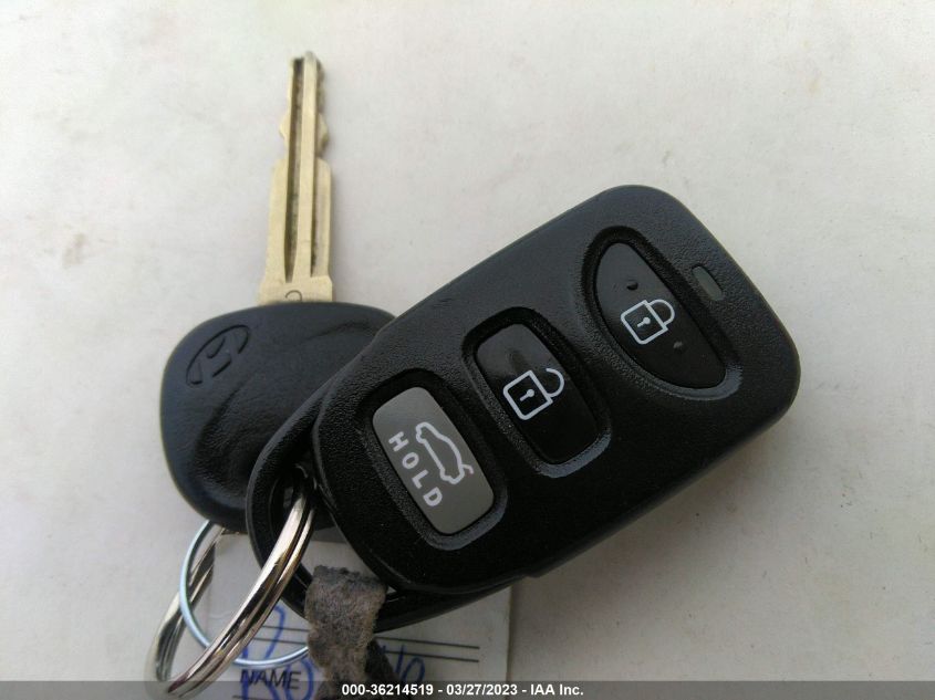 2017 HYUNDAI ELANTRA SE - 5NPD84LF6HH183825