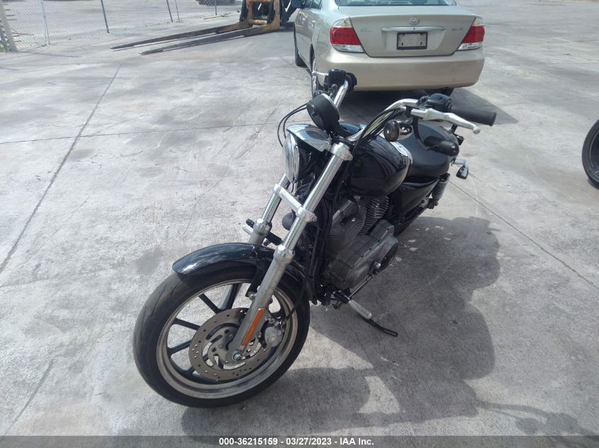 2012 HARLEY-DAVIDSON XL883 SUPERLOW - 1HD4CR218CC424031