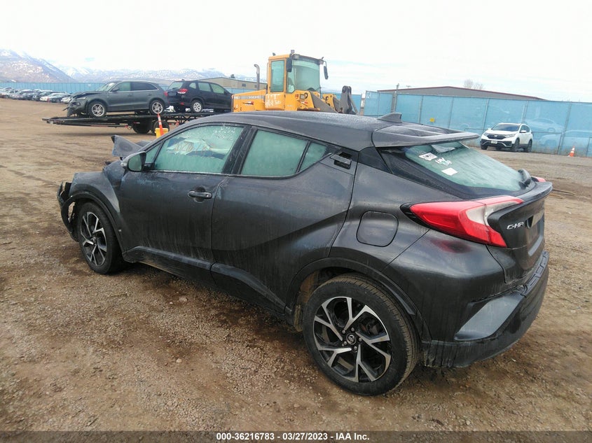VIN NMTKHMBX2JR005751 2018 TOYOTA C-HR XLE