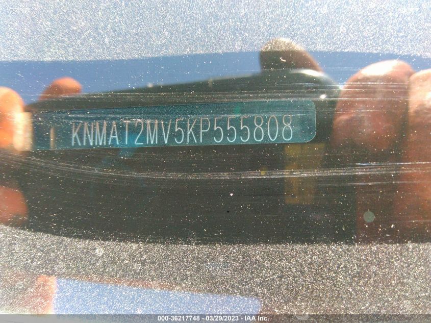 2019 NISSAN ROGUE SV - KNMAT2MV5KP555808