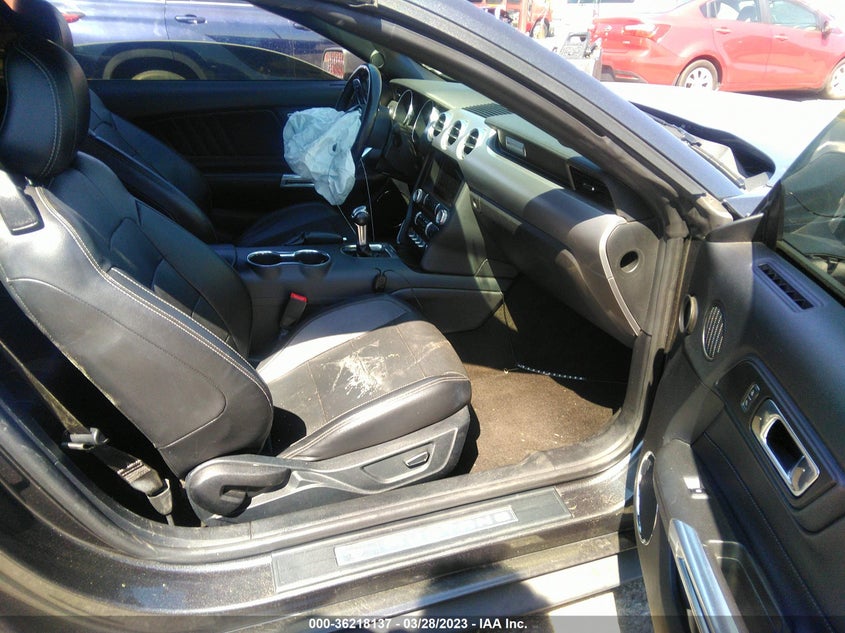 VIN 1FATP8UH0J5142852 2018 FORD MUSTANG ECOBOOST