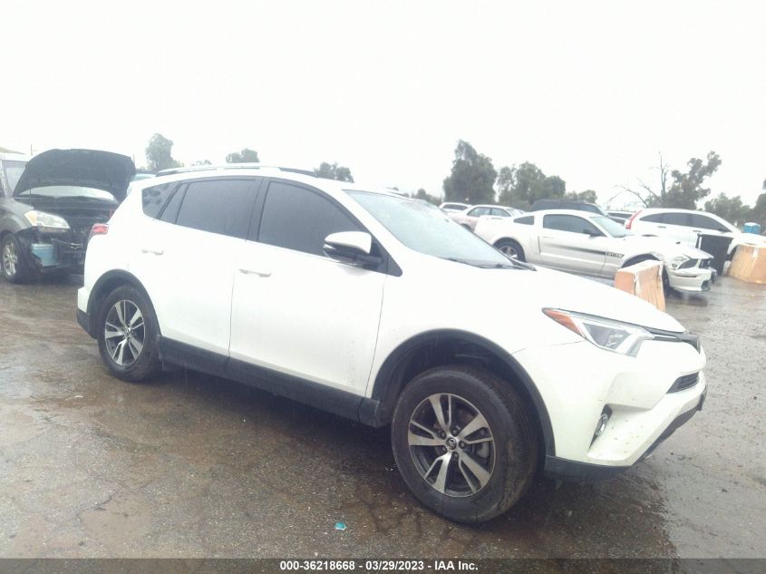 2017 TOYOTA RAV4 XLE - JTMWFREV0HJ119268