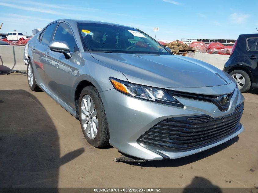 2018 TOYOTA CAMRY LE/SE/XLE/L - 4T1B11HK8JU610008