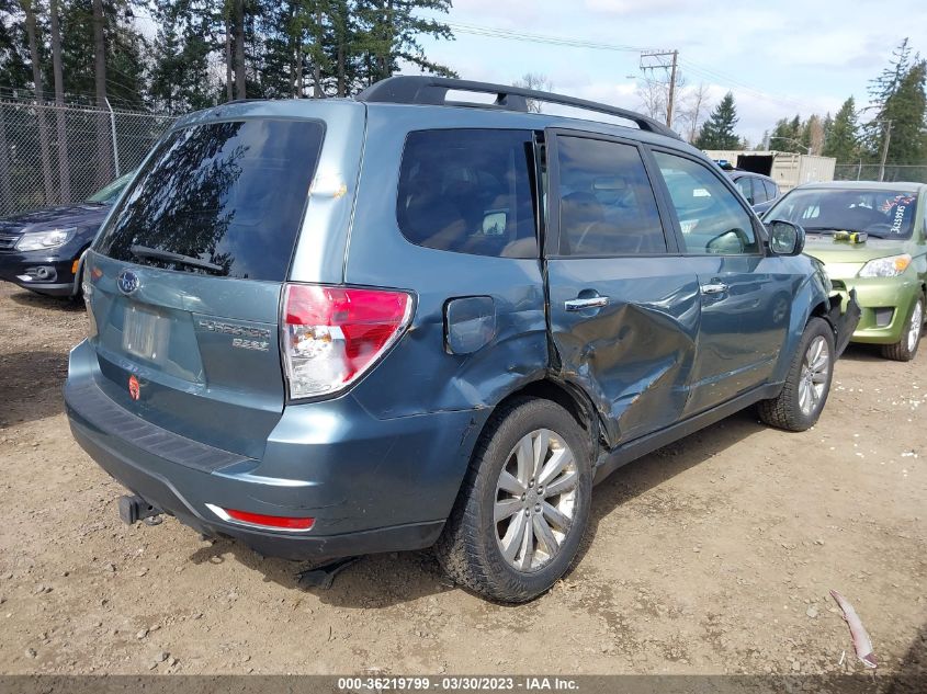 2013 SUBARU FORESTER 2.5X PREMIUM - JF2SHADC9DH445339