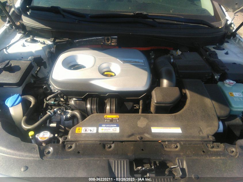 2016 HYUNDAI SONATA PLUG-IN HYBRID LIMITED - KMHE54L24GA031005