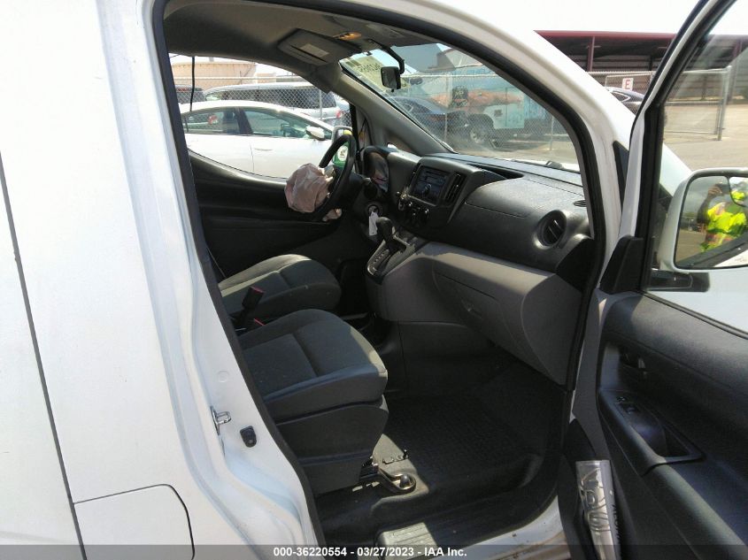 2015 NISSAN NV200 SV - 3N6CM0KN3FK718456