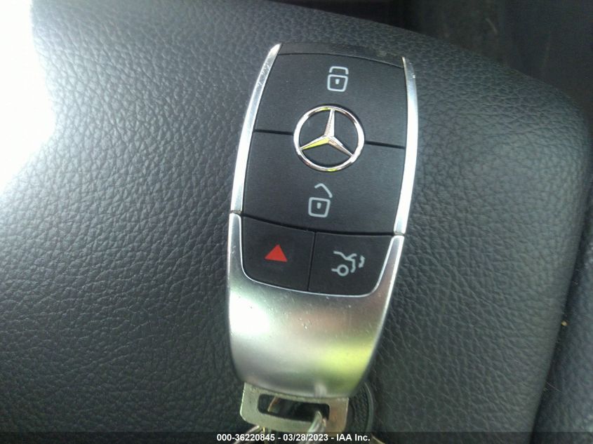 2020 MERCEDES-BENZ GLB GLB 250 W1N4M4HB5LW038112
