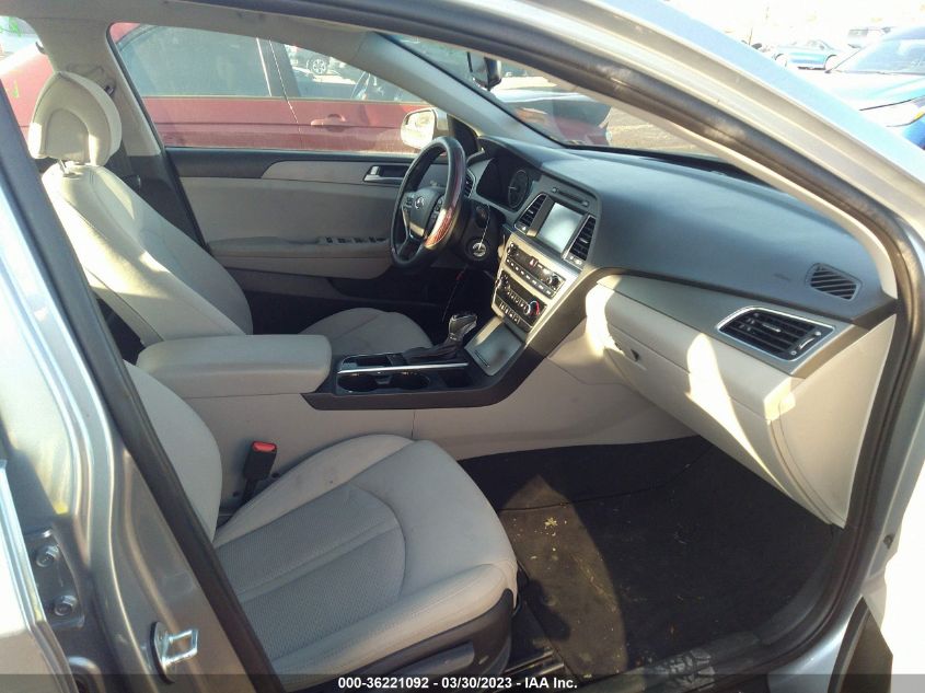 2016 HYUNDAI SONATA 2.4L SE - 5NPE24AF5GH300379