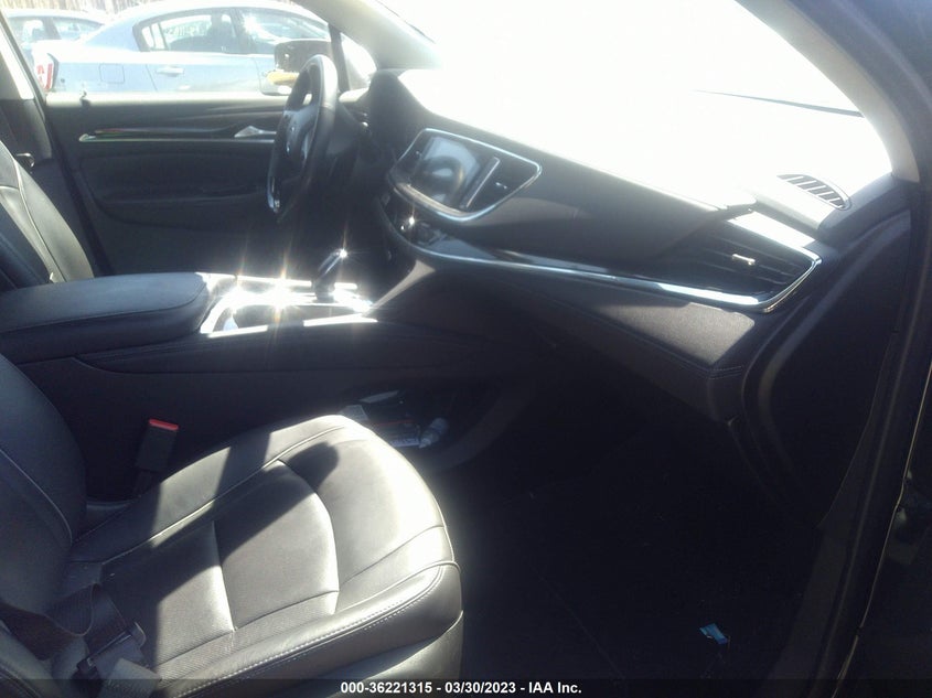 VIN 5GAEVCKW1MJ142093 2021 BUICK ENCLAVE AVENIR