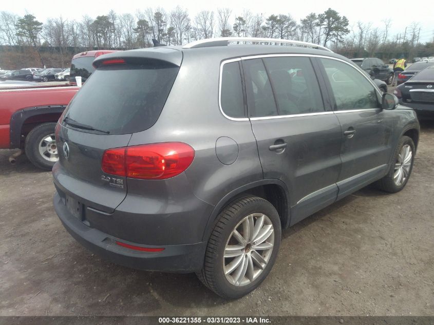 2013 VOLKSWAGEN TIGUAN SE W/SUNROOF & NAV - WVGBV7AX5DW012089