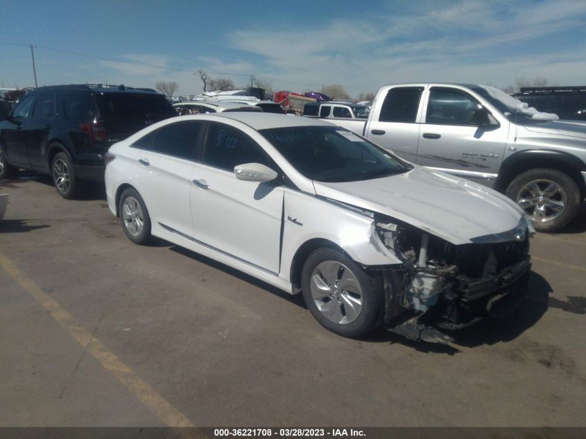 2013 HYUNDAI SONATA HYBRID - KMHEC4A40DA095757