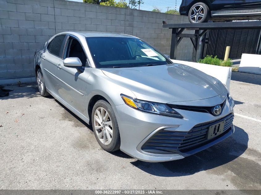 2021 TOYOTA CAMRY LE - 4T1C11AK5MU450348