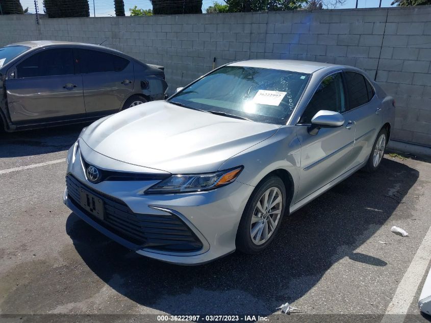 2021 TOYOTA CAMRY LE - 4T1C11AK5MU450348