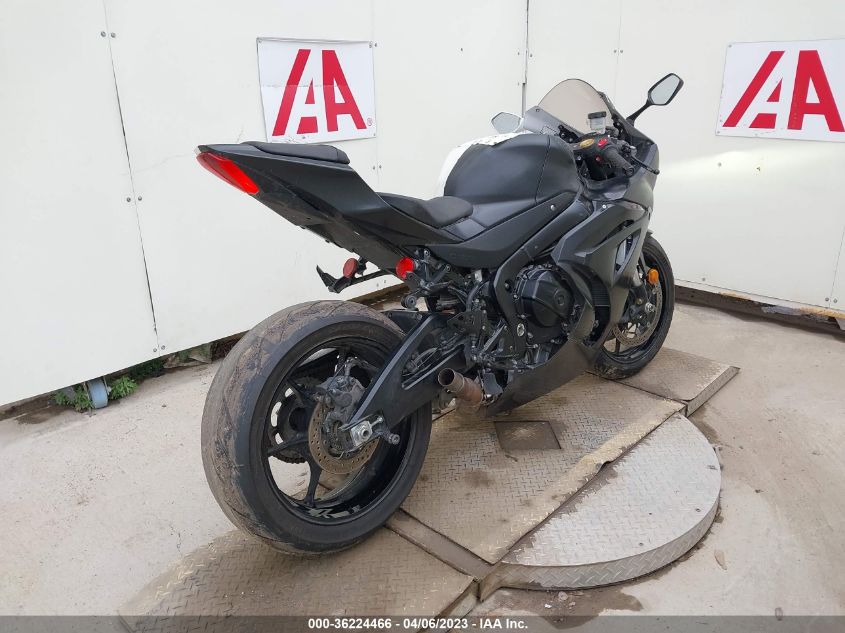 2020 SUZUKI GSX-R1000 - JS1DM11B8L7100011