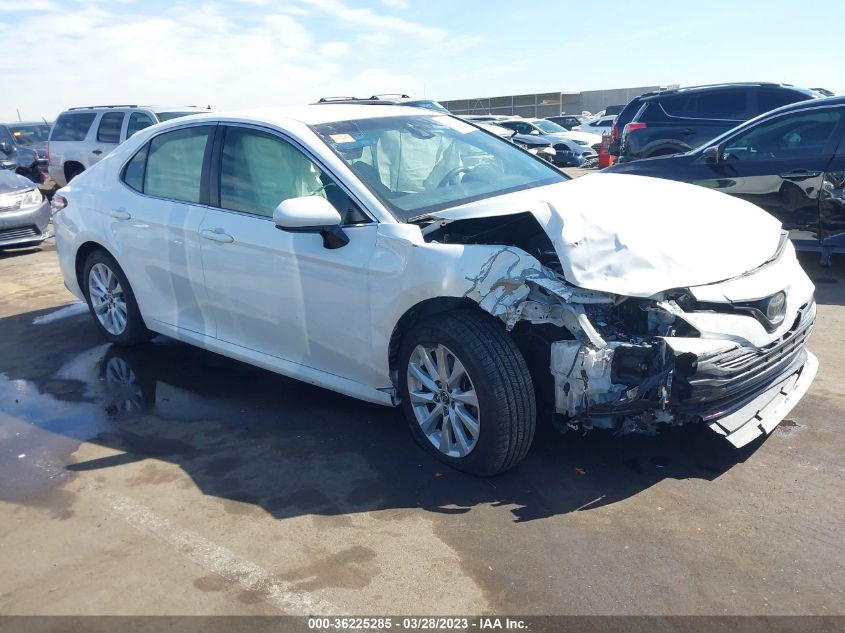 2018 TOYOTA CAMRY LE/SE/XLE/L - JTNB11HKXJ3017384