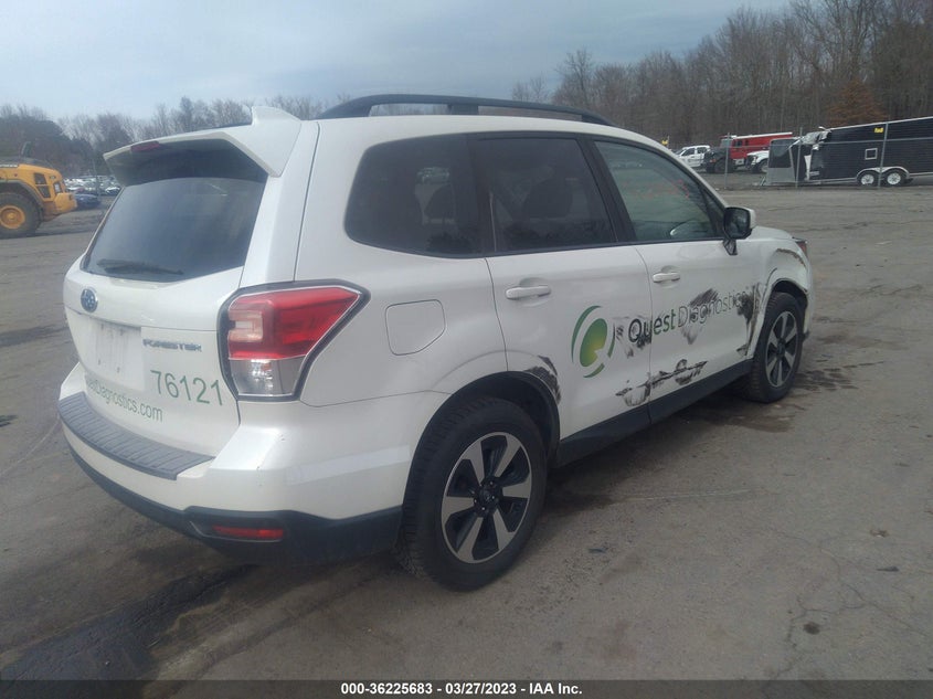 VIN JF2SJAEC5JH440153 2018 SUBARU FORESTER PREMIUM