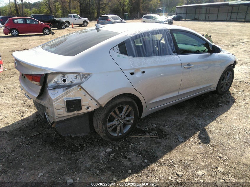VIN 5NPD84LF7HH013683 2017 HYUNDAI ELANTRA SE