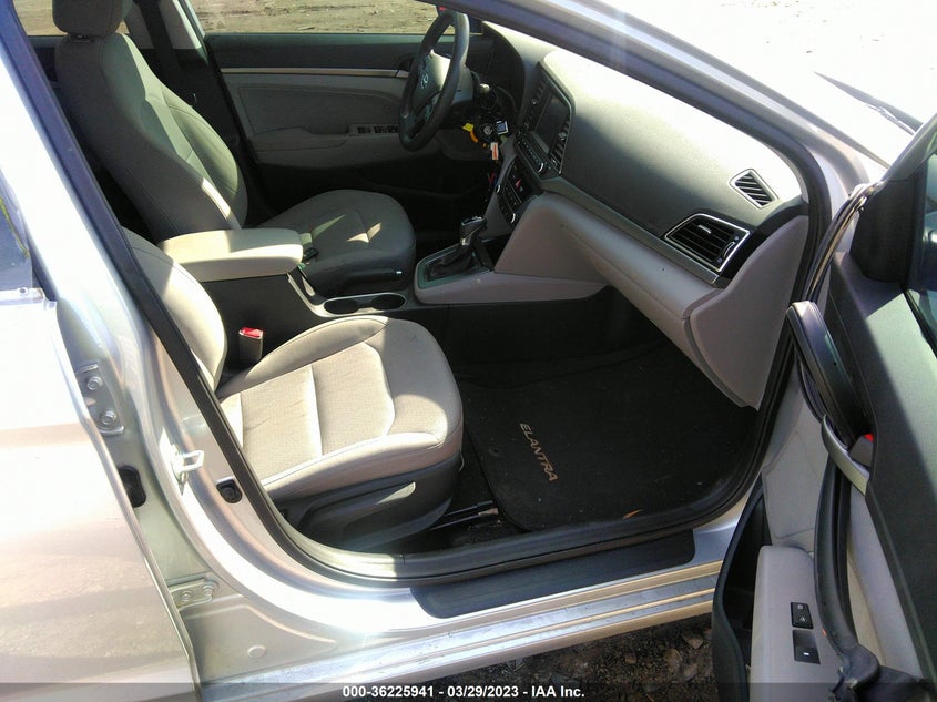 VIN 5NPD84LF7HH013683 2017 HYUNDAI ELANTRA SE
