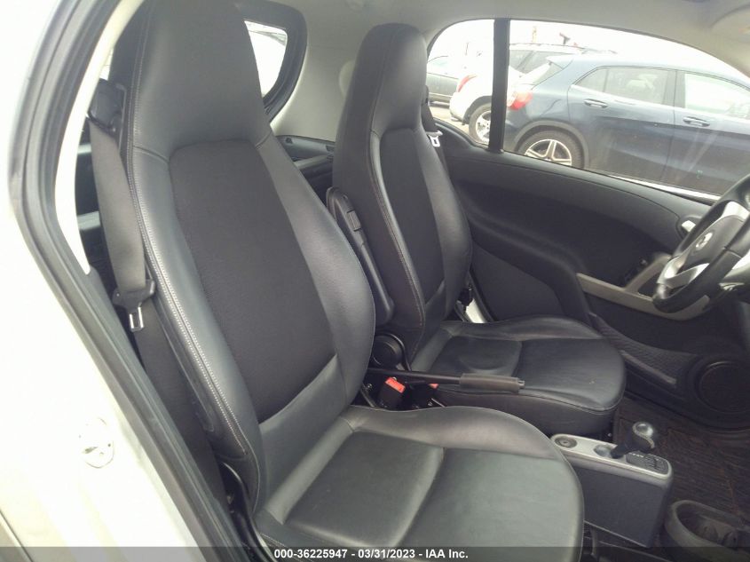 2013 SMART FORTWO PURE/PASSION - WMEEJ3BAXDK600398