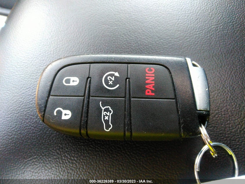 VIN 1C4RJFAG4KC640409 2019 JEEP GRAND CHEROKEE UPLAND