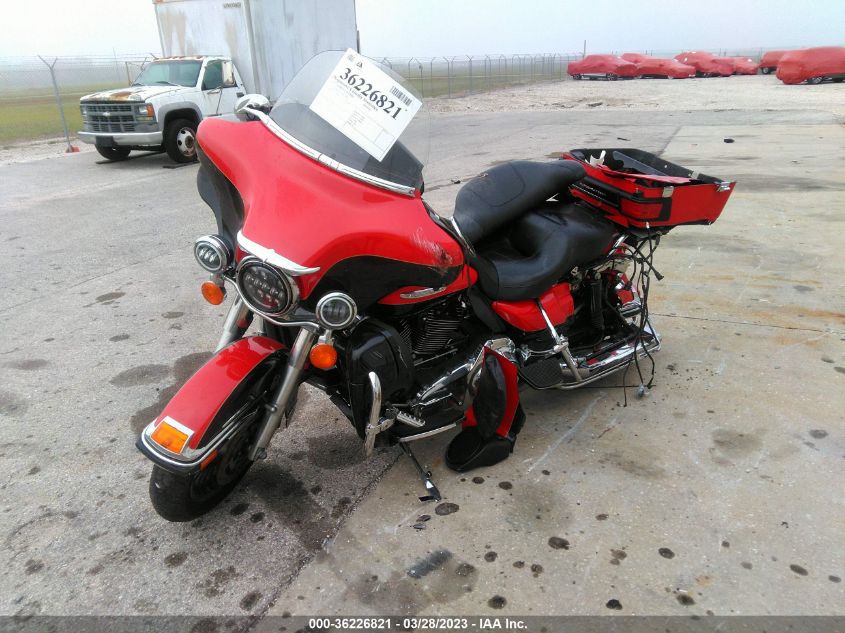 2010 HARLEY-DAVIDSON FLHTK - 1HD1KEM13AB672945