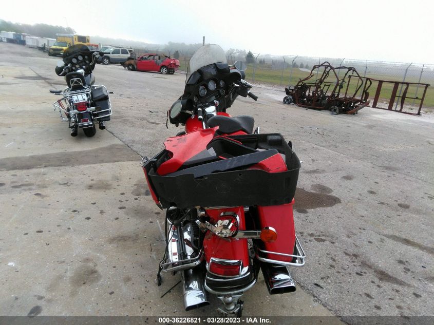 2010 HARLEY-DAVIDSON FLHTK - 1HD1KEM13AB672945