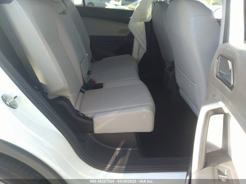VIN 3VV3B7AX7JM120325 2018 VOLKSWAGEN TIGUAN SEL/SE