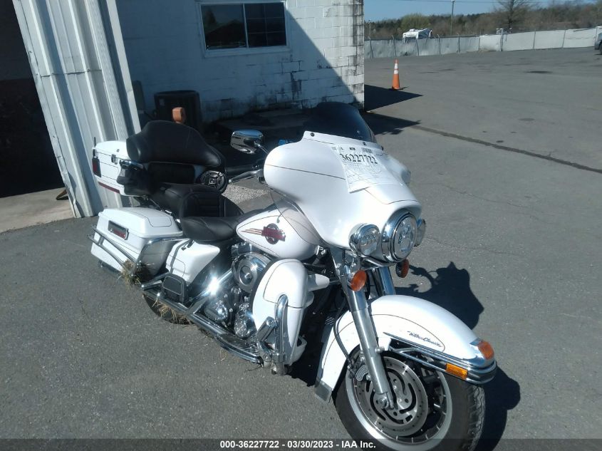 2007 HARLEY-DAVIDSON FLHTCUI - 1HD1FC4157Y639752