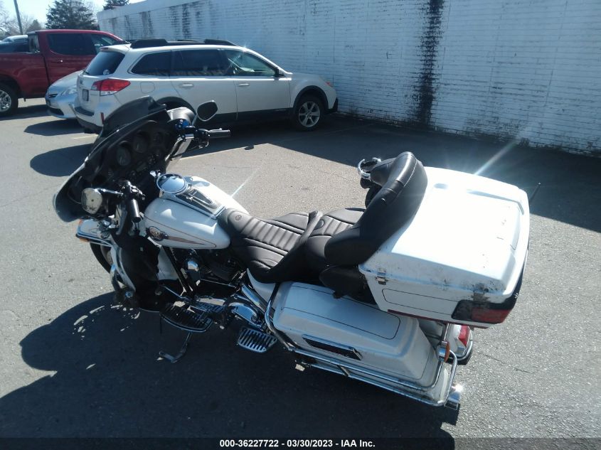2007 HARLEY-DAVIDSON FLHTCUI - 1HD1FC4157Y639752