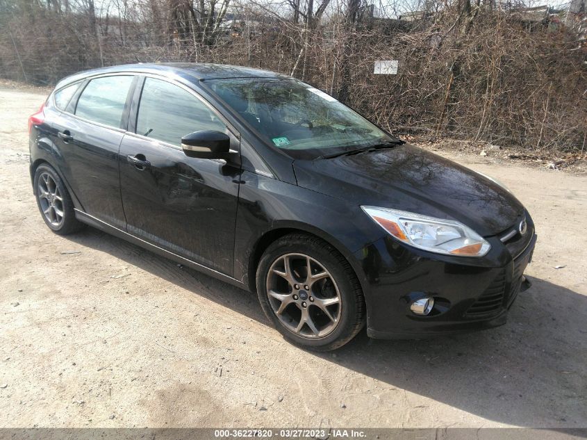 2014 FORD FOCUS SE - 1FADP3K28EL444235