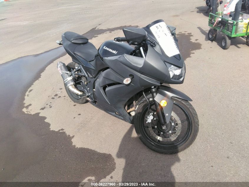 2011 KAWASAKI EX250 J - JKAEXMJ18BDA75988