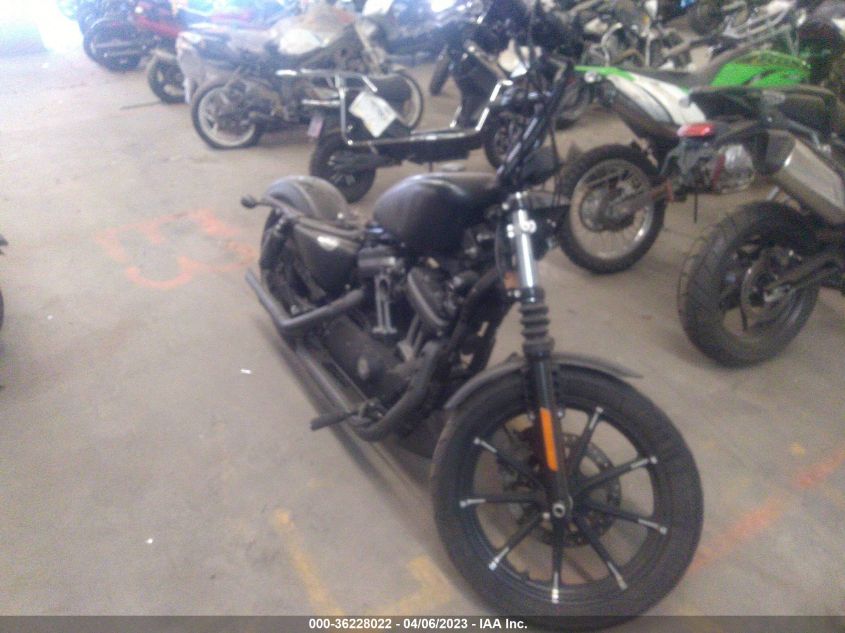 2017 HARLEY-DAVIDSON XL883 IRON 883 - 1HD4LE215HC405744