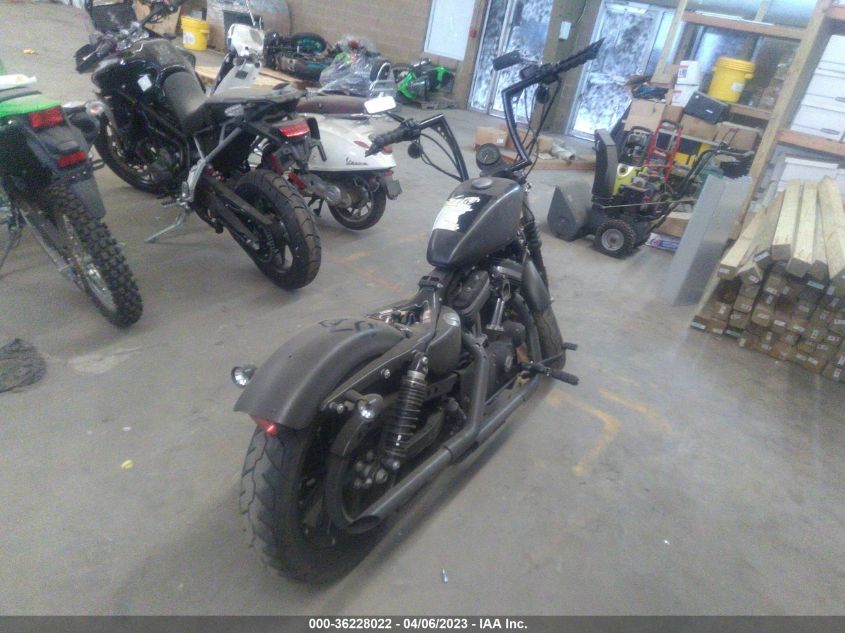 2017 HARLEY-DAVIDSON XL883 IRON 883 - 1HD4LE215HC405744