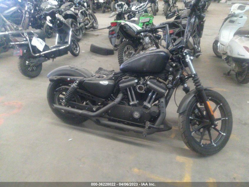 2017 HARLEY-DAVIDSON XL883 IRON 883 - 1HD4LE215HC405744