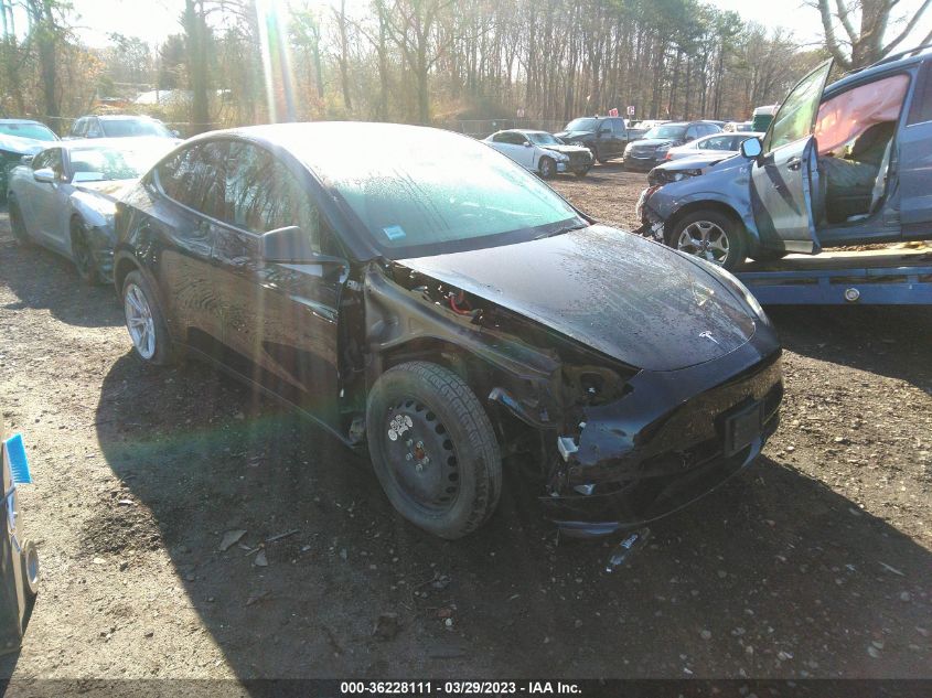 2021 TESLA MODEL Y LONG RANGE - 5YJYGDEE6MF233186