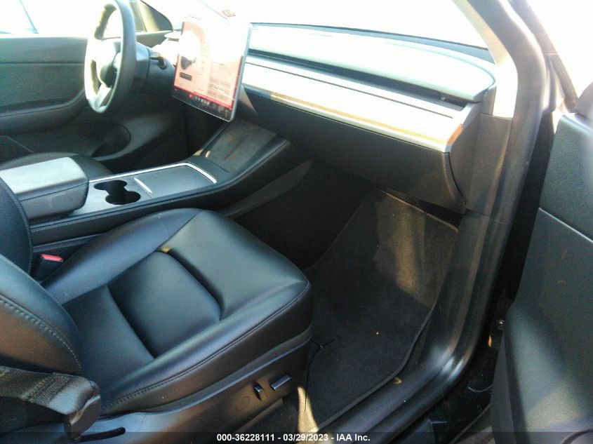 2021 TESLA MODEL Y LONG RANGE - 5YJYGDEE6MF233186
