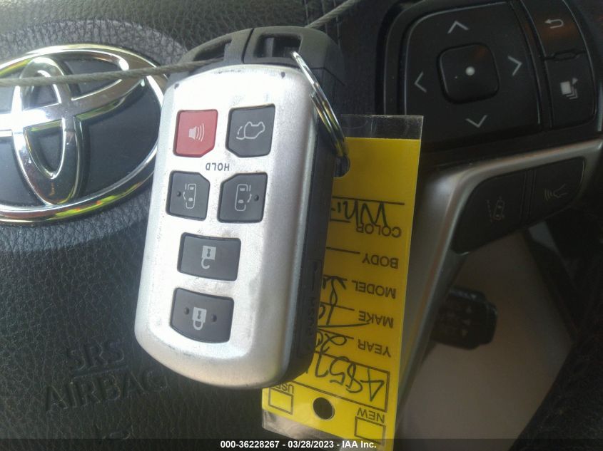 2019 TOYOTA SIENNA XLE AUTO ACCESS - 5TDYZ3DC0KS969733